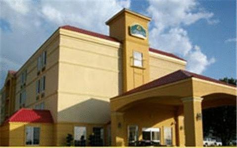 La Quinta Inn & Suites Tulsa Zewnętrze zdjęcie