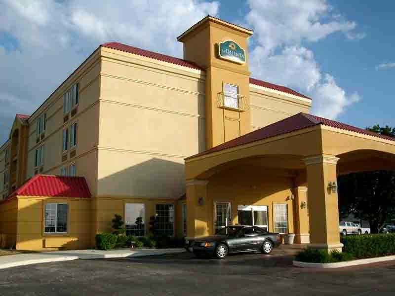 La Quinta Inn & Suites Tulsa Zewnętrze zdjęcie